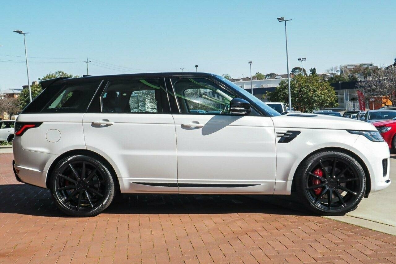 Land Rover Range Rover Sport image 3