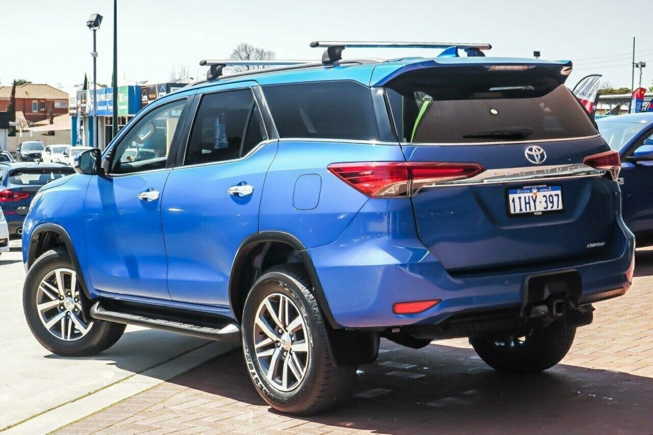 Toyota Fortuner image 2