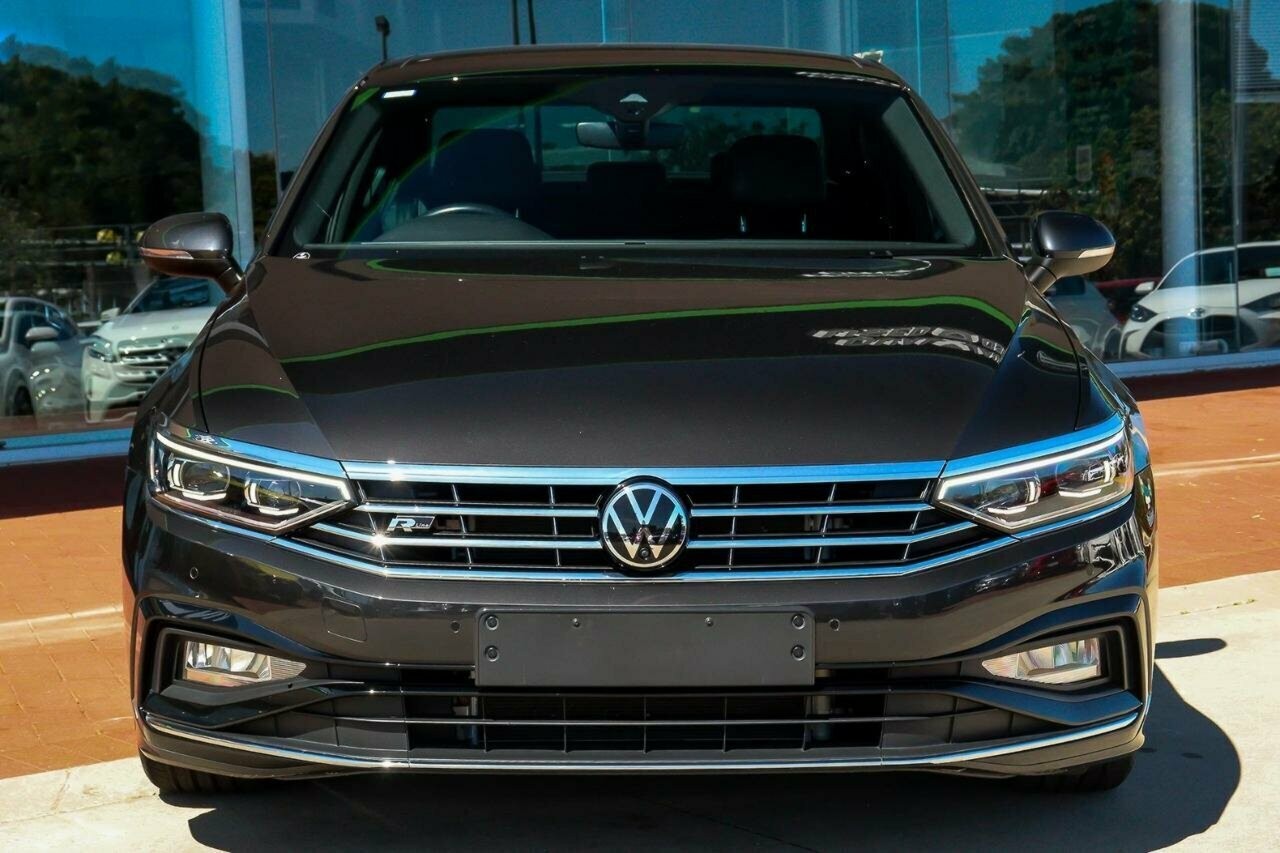 Volkswagen Passat image 4