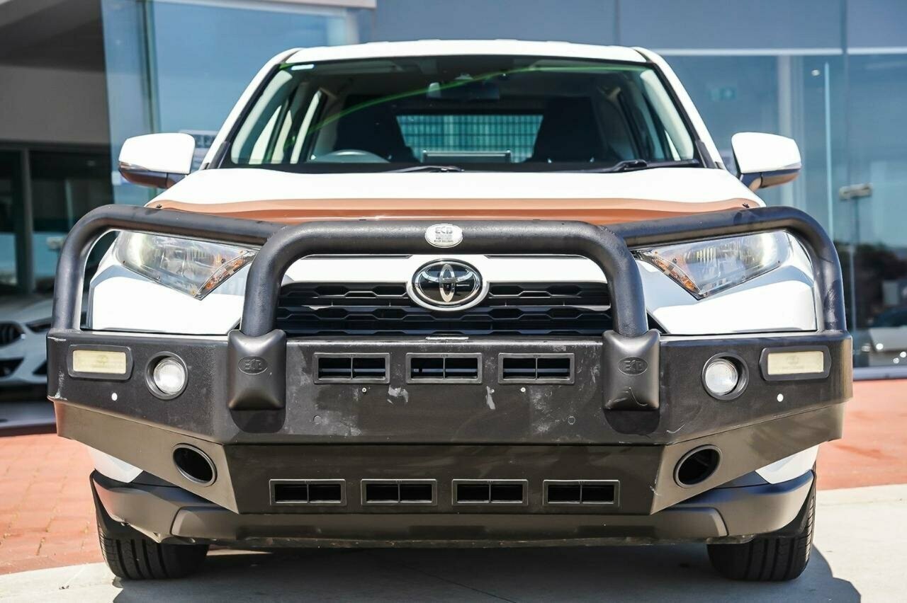 Toyota Rav4 image 4