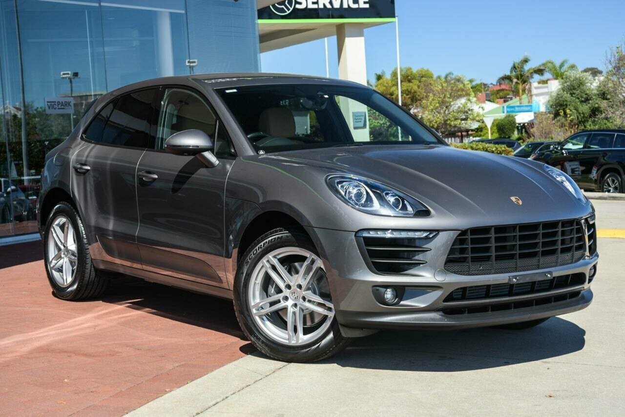 Porsche Macan image 1