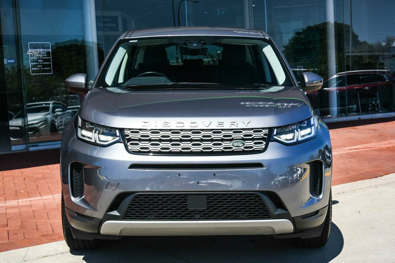 Land Rover Discovery Sport image 3