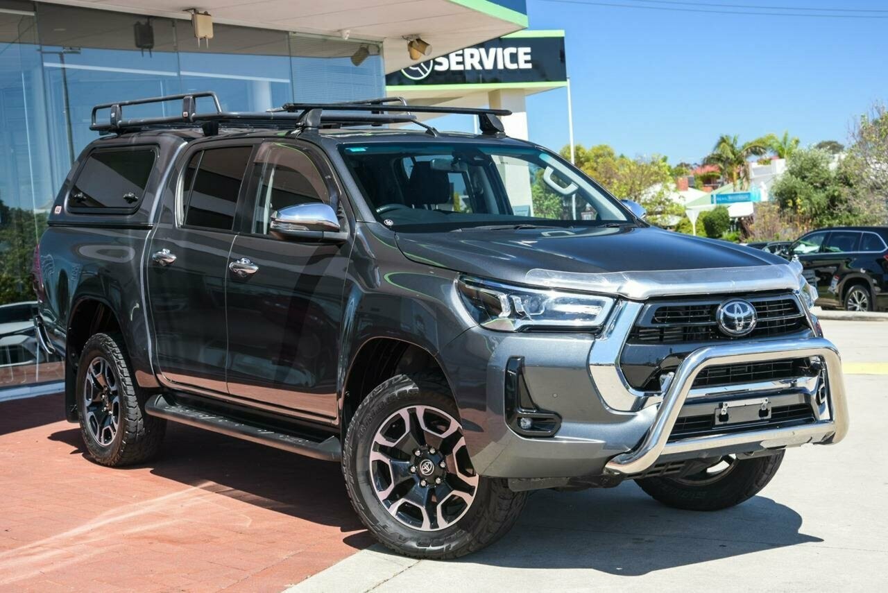 Toyota Hilux image 1