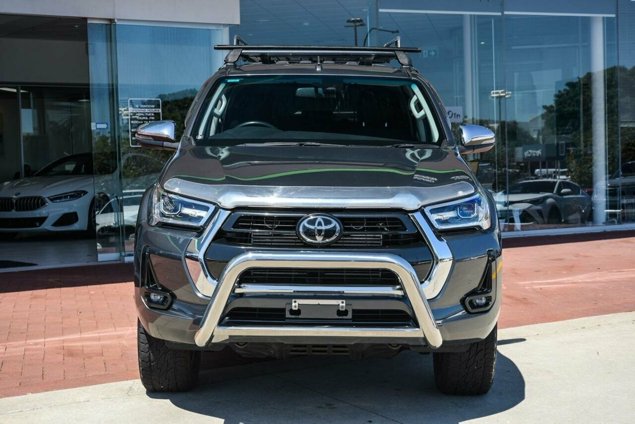 Toyota Hilux image 3