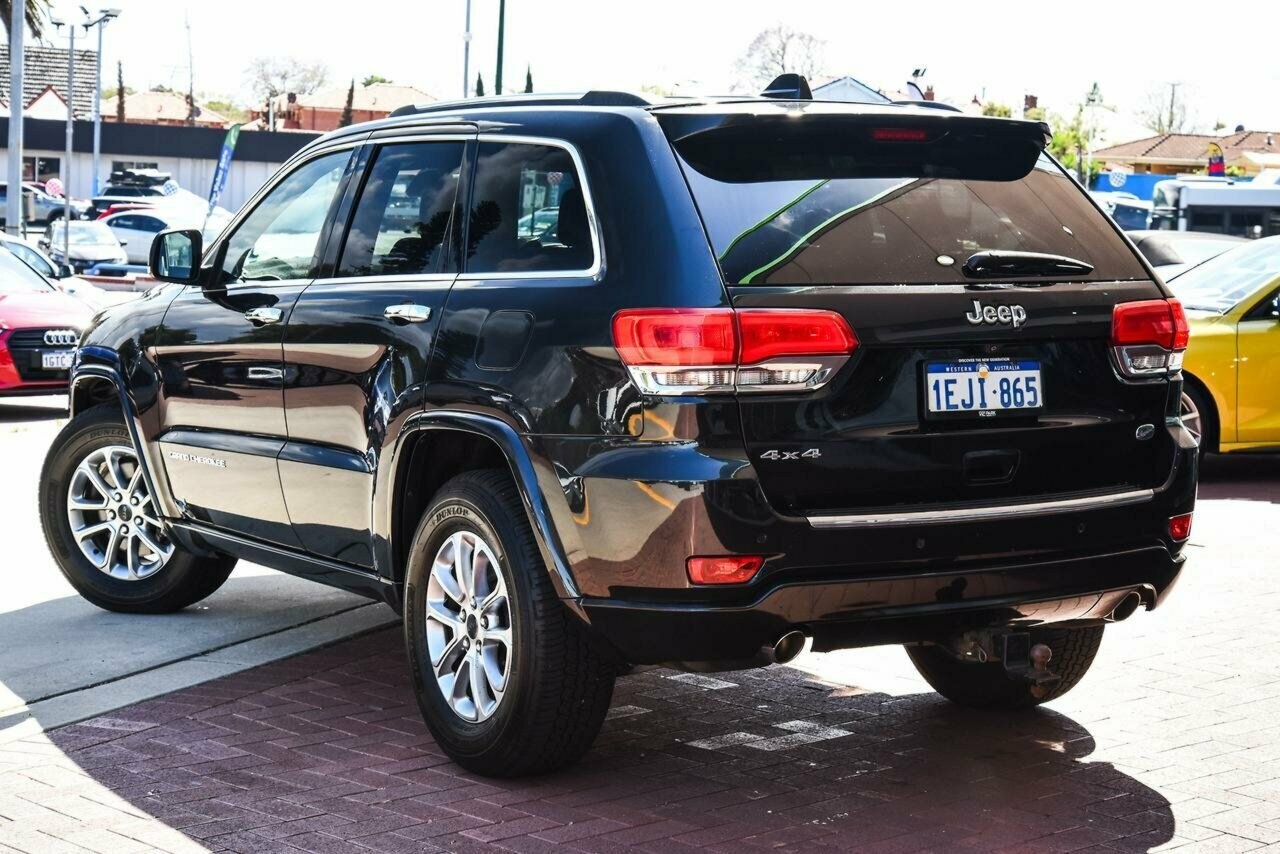 Jeep Grand Cherokee image 2