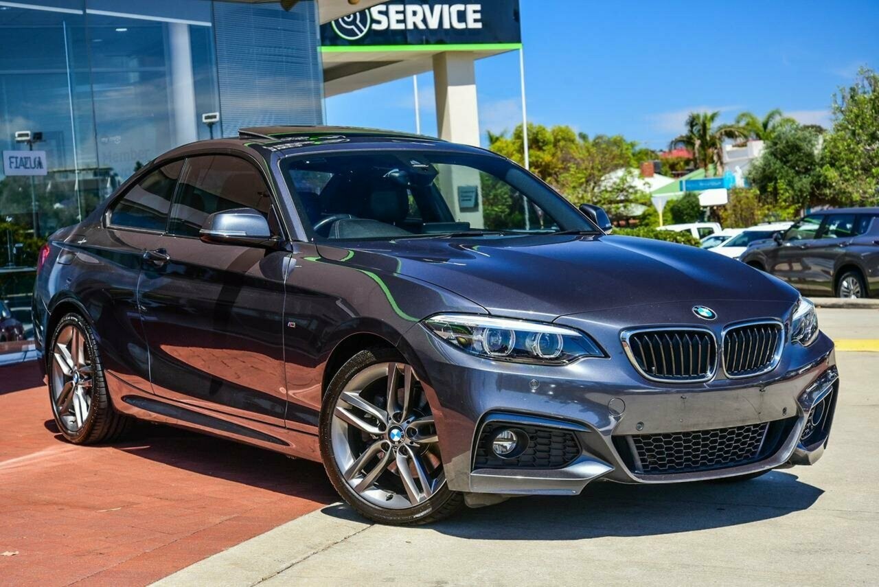 BMW 2 Series image 1