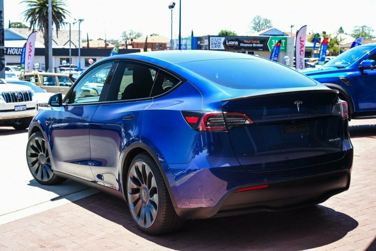 Tesla Model Y image 2