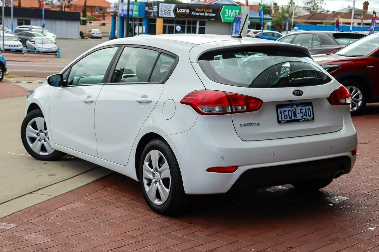 Kia Cerato image 2