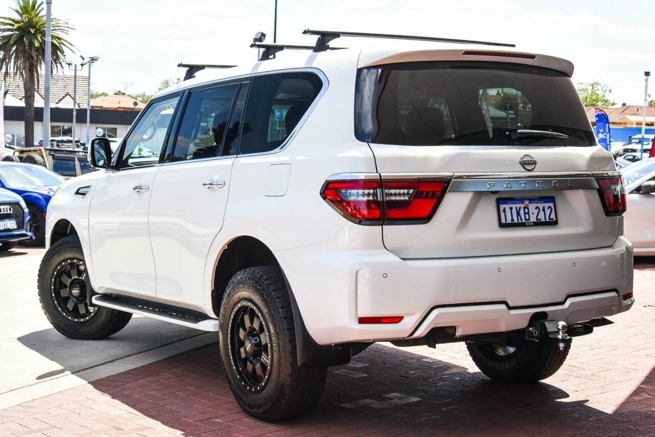 Nissan Patrol image 2