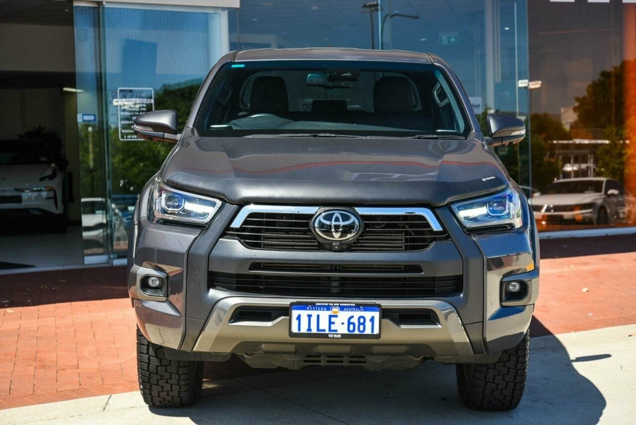 Toyota Hilux image 3