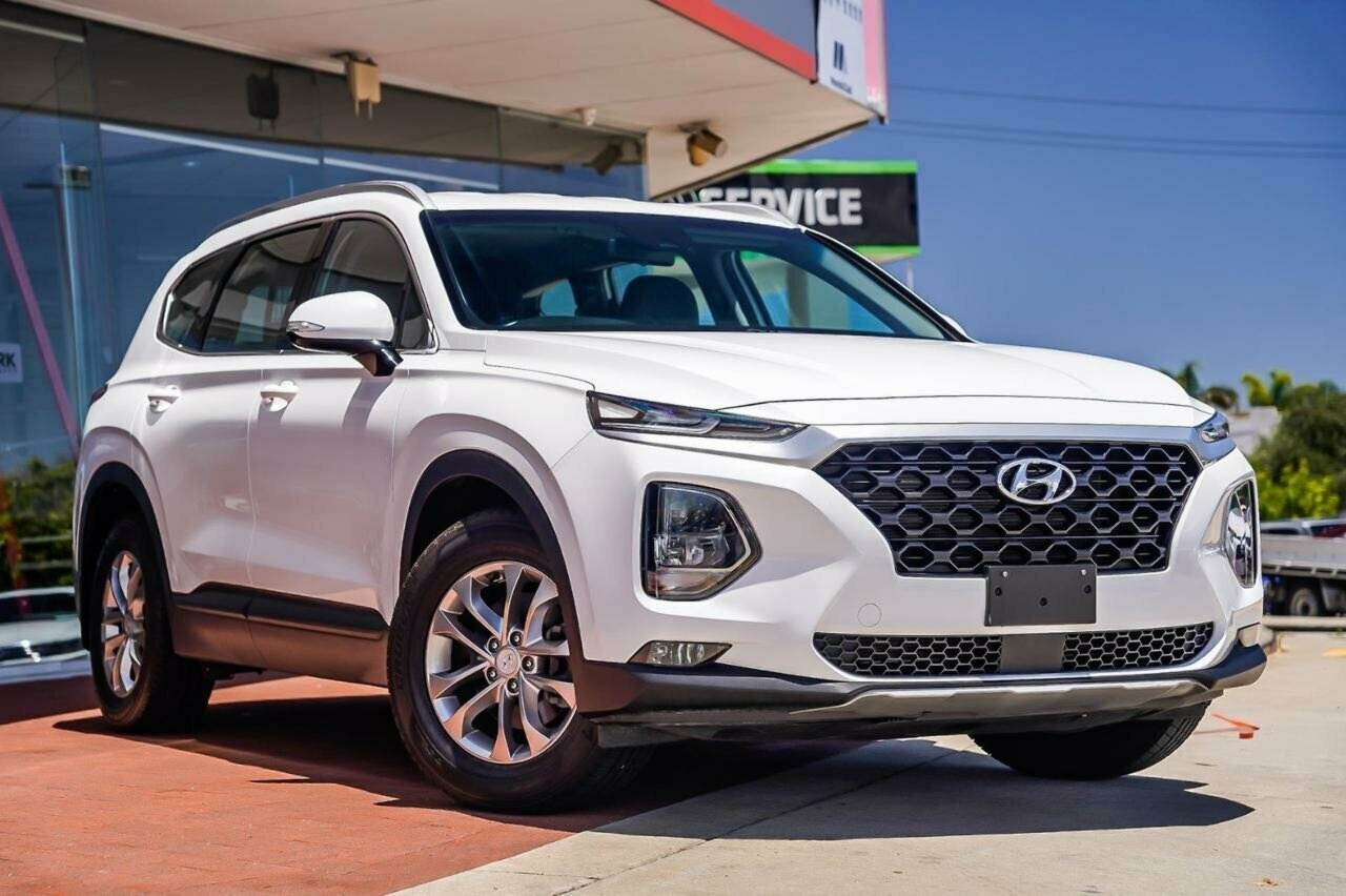 Hyundai Santa Fe image 1