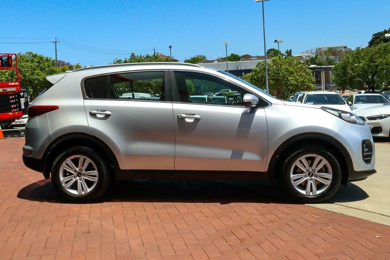 Kia Sportage image 3