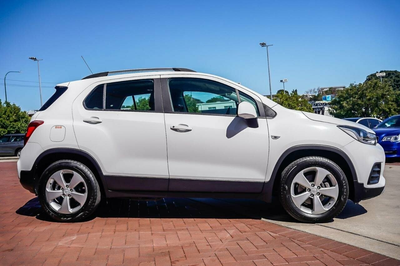 Holden Trax image 3