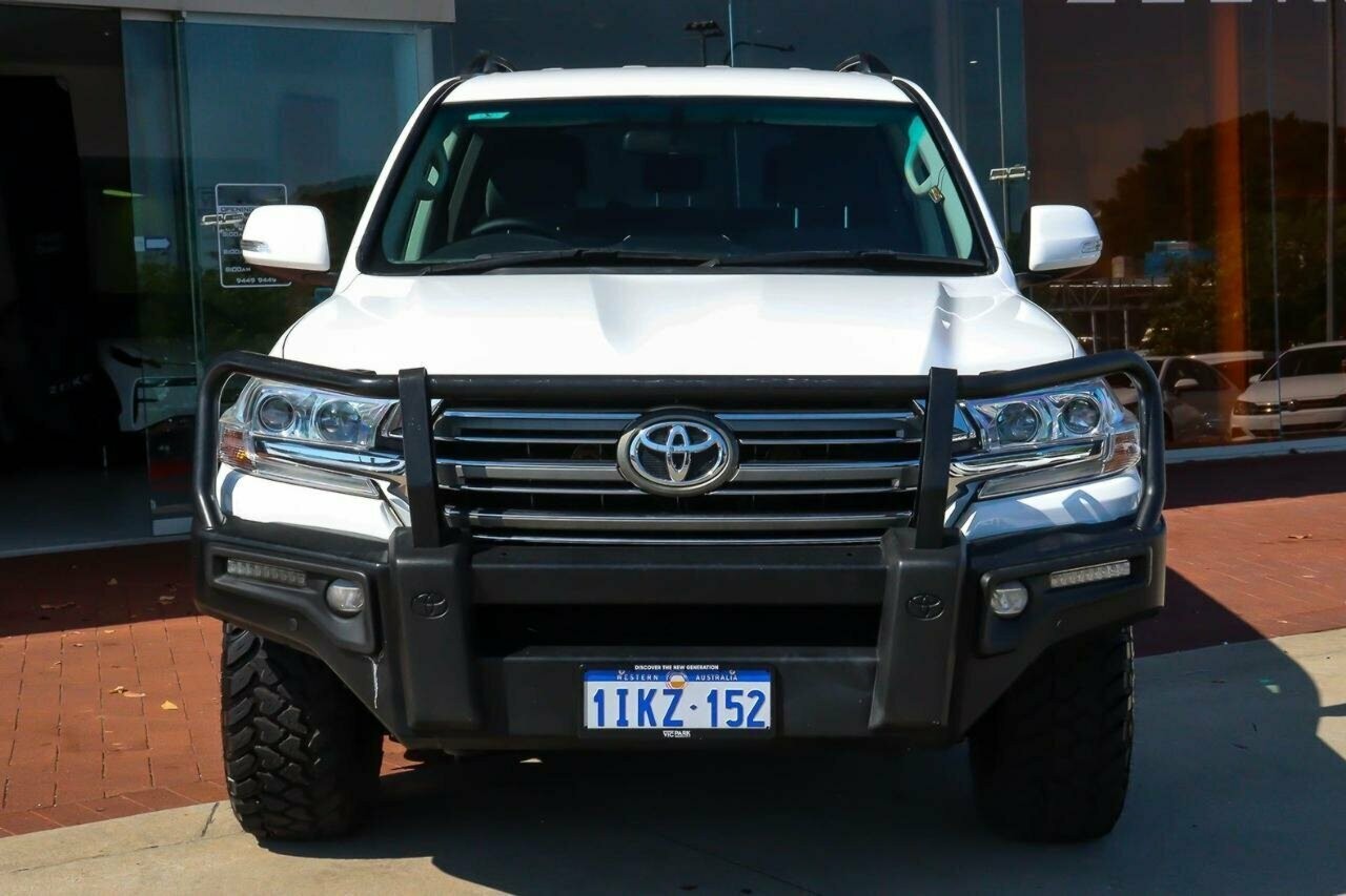 Toyota Landcruiser image 4