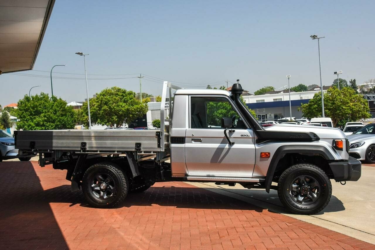 Toyota Landcruiser image 4