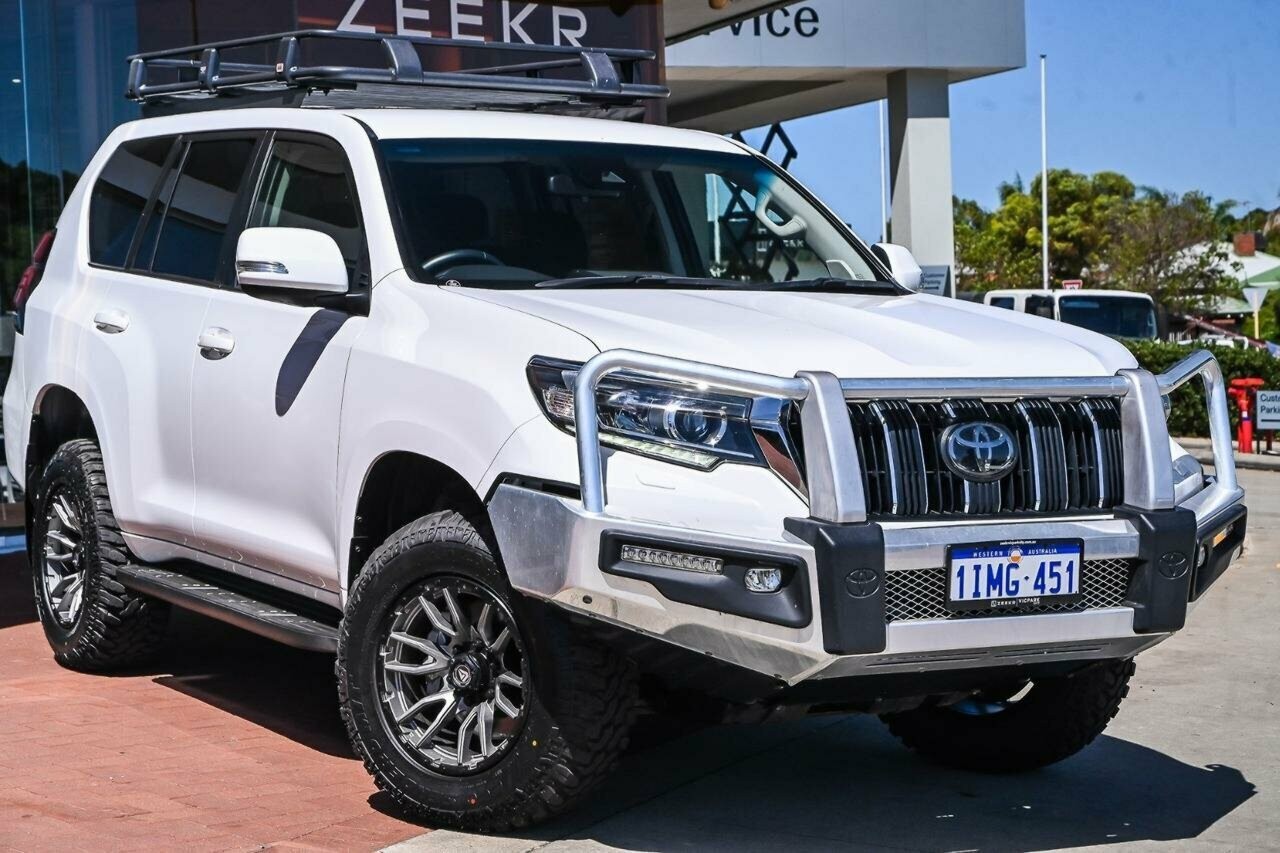 Toyota Landcruiser Prado image 1