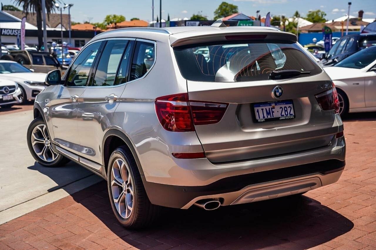 BMW X3 image 2