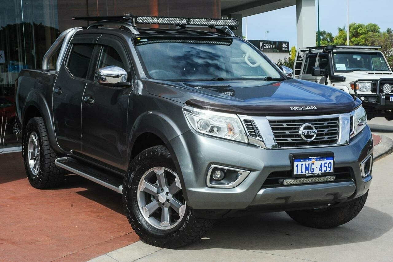 Nissan Navara image 1