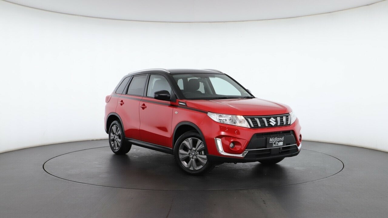 Suzuki Vitara image 1