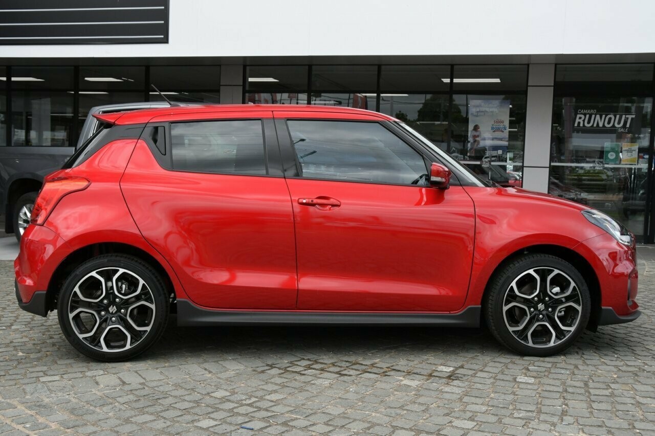 Suzuki Swift image 2