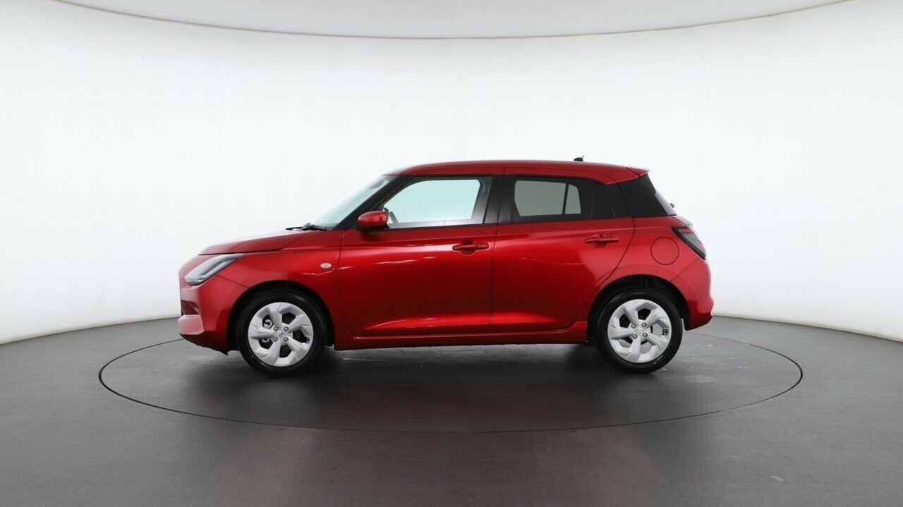 Suzuki Swift image 2