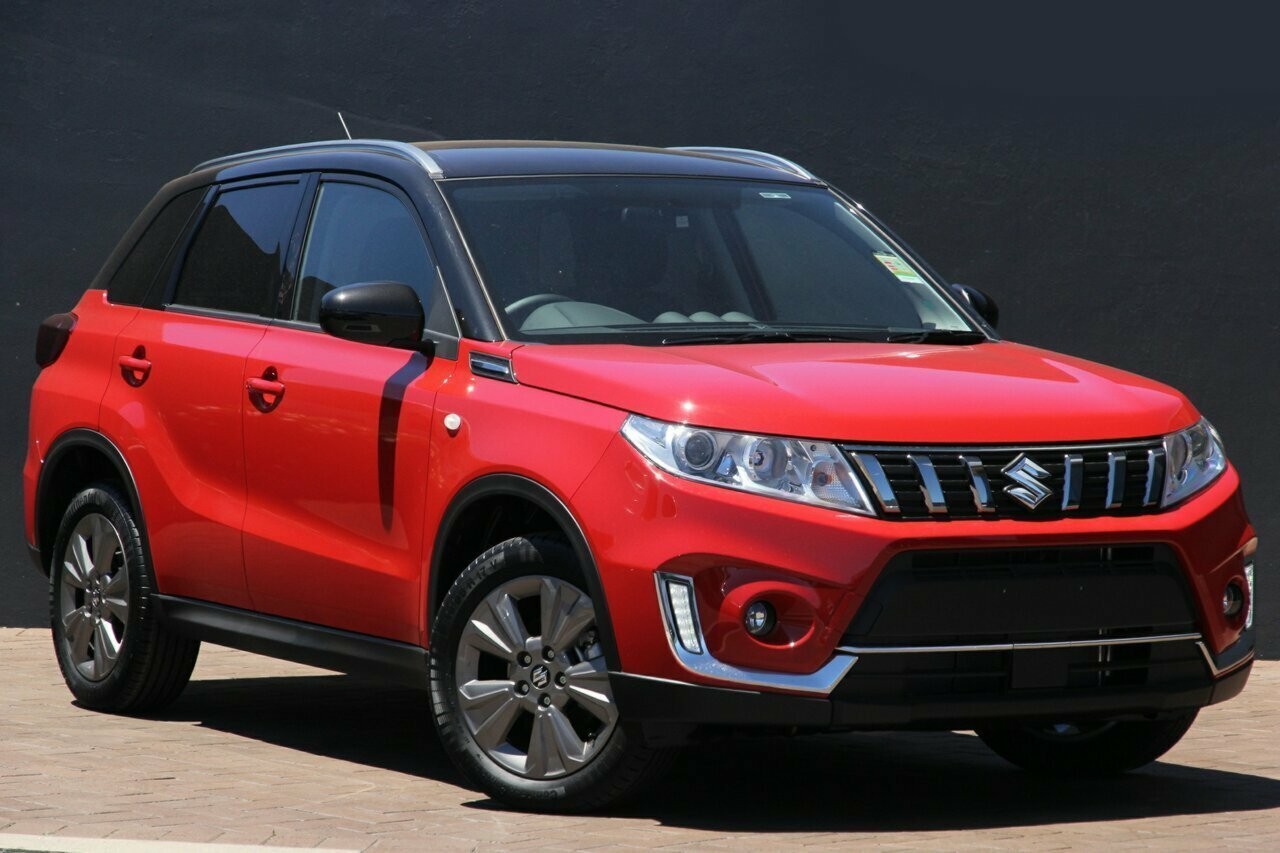 Suzuki Vitara image 1