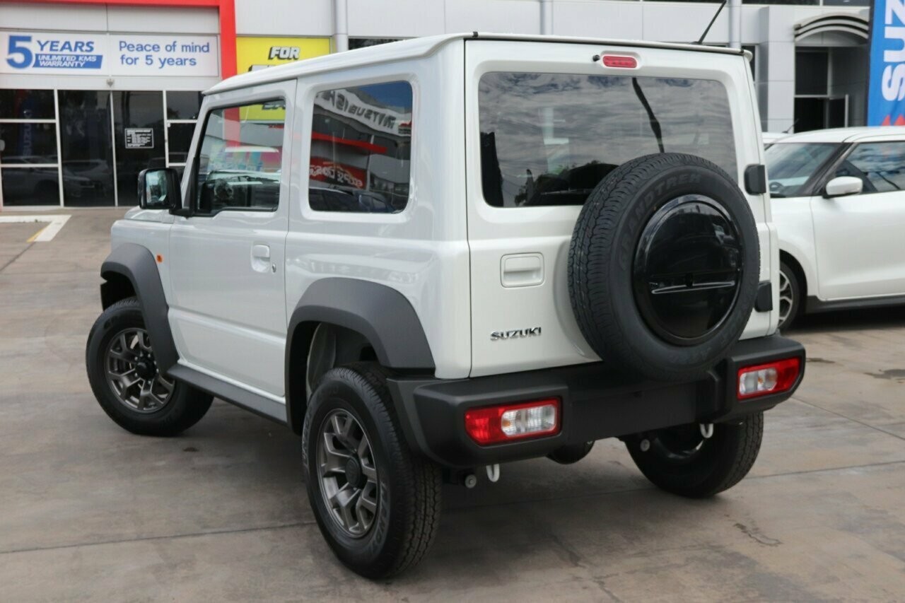 Suzuki Jimny image 3