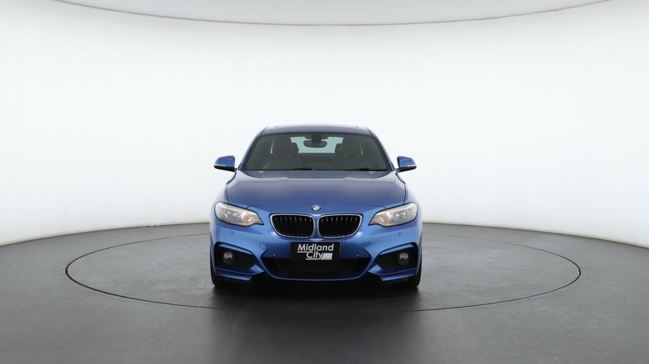 BMW 2 Series image 4