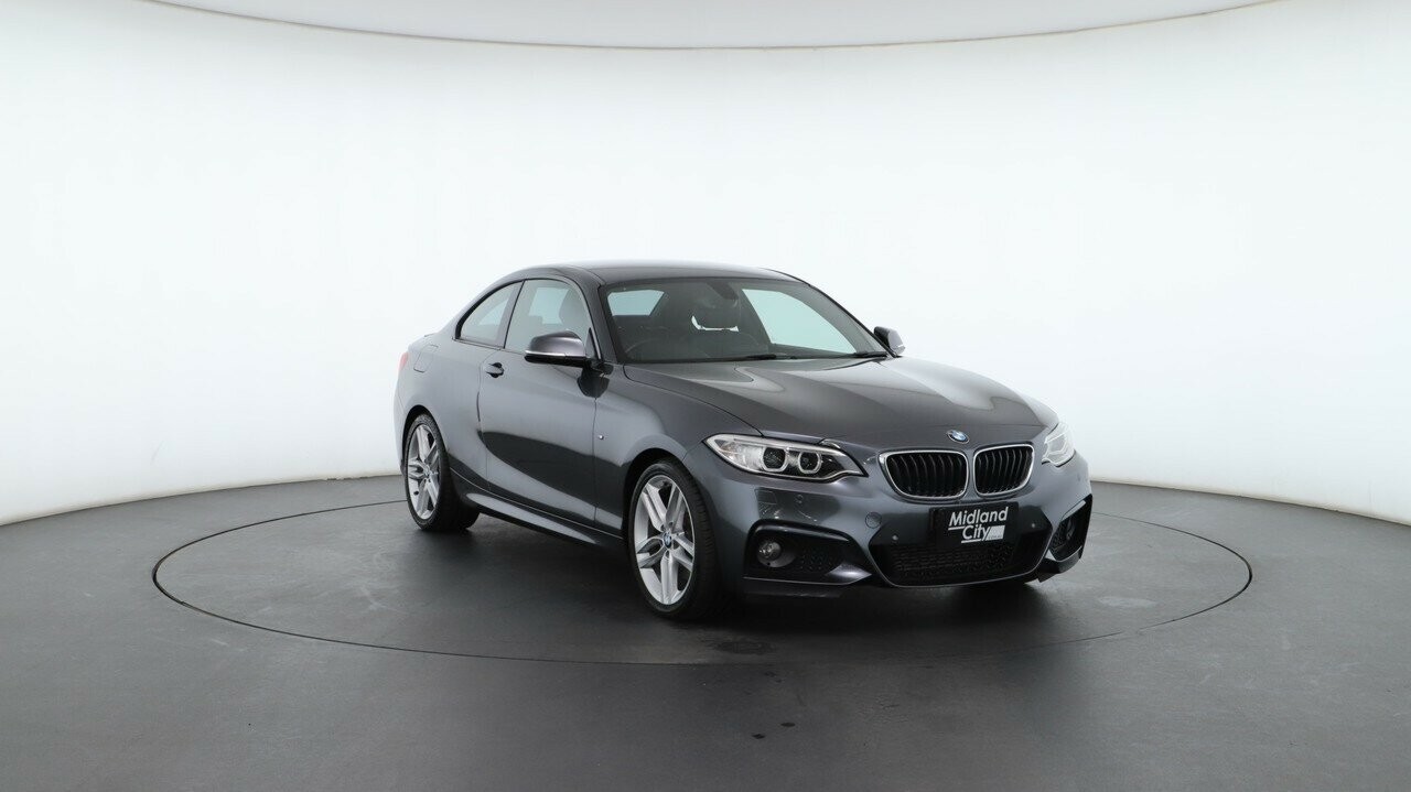 BMW 2 Series image 4