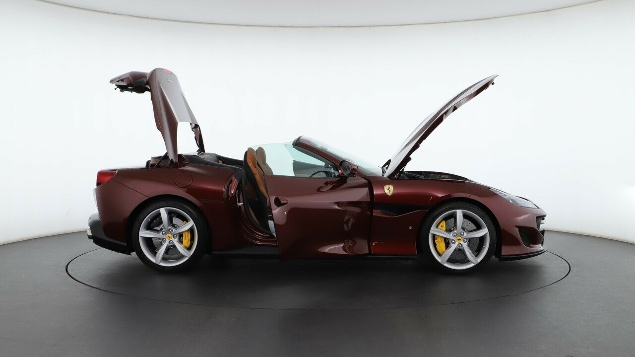 Ferrari Portofino image 3