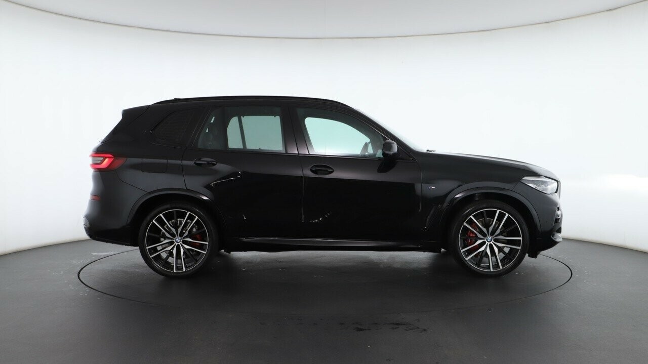 BMW X5 image 2