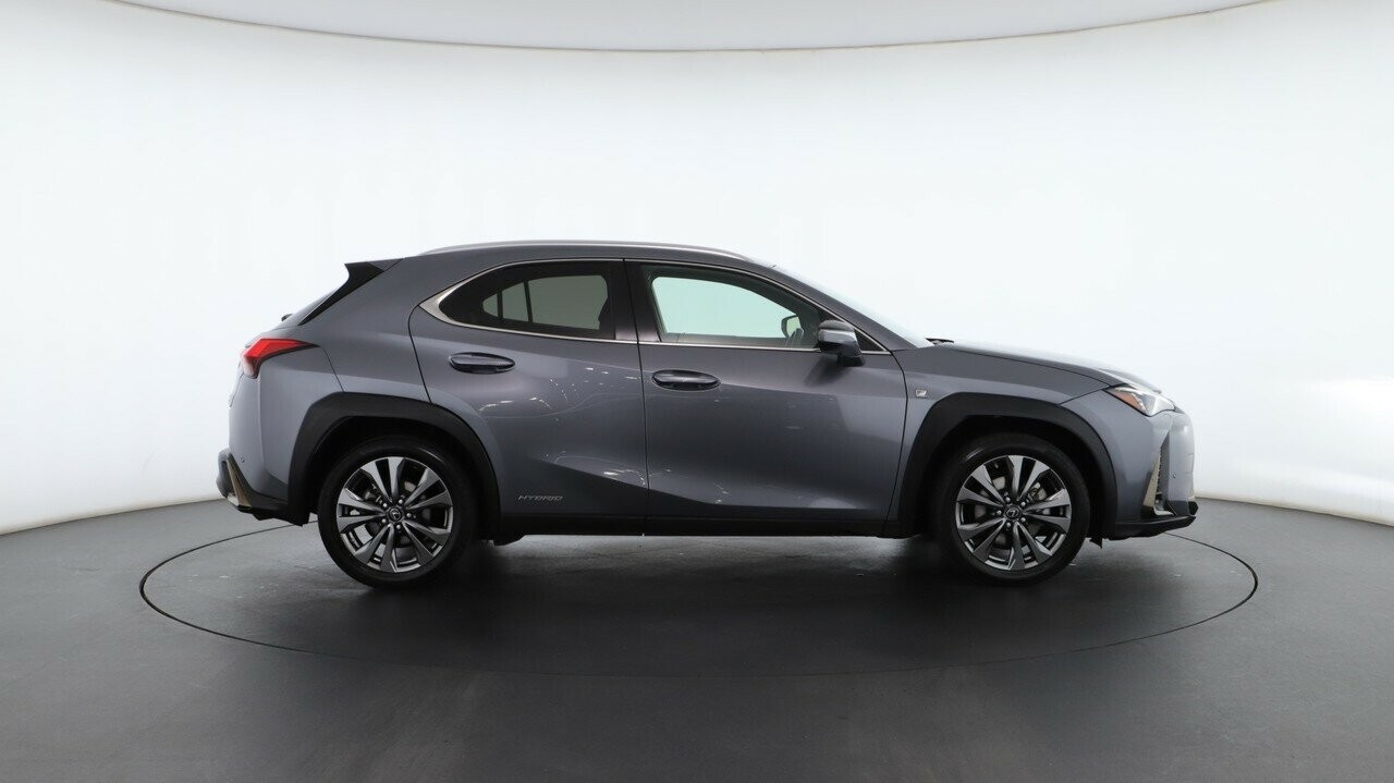 Lexus Ux image 3