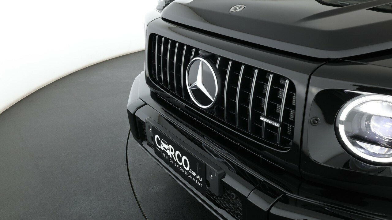 Mercedes Benz G-class image 4