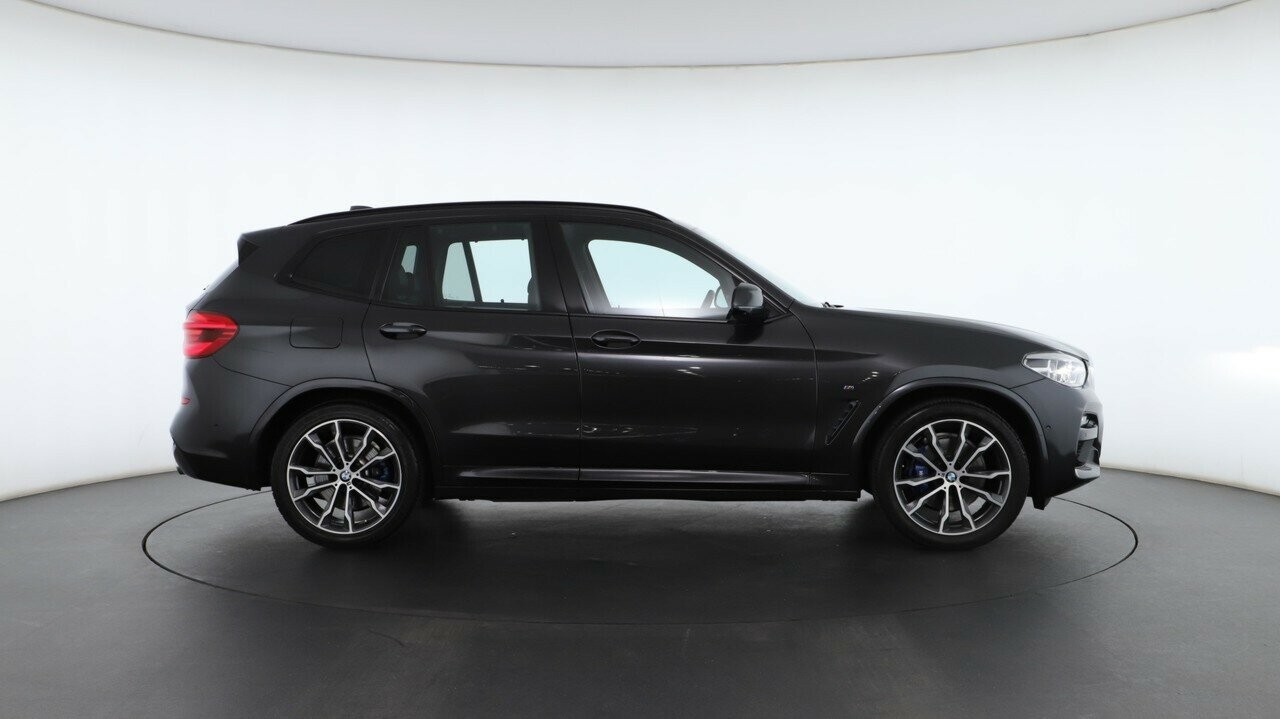 BMW X3 image 2