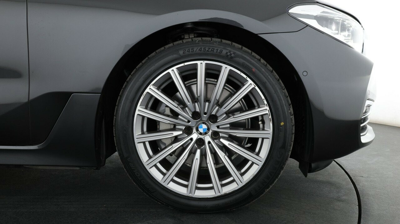 BMW 6 Series image 4