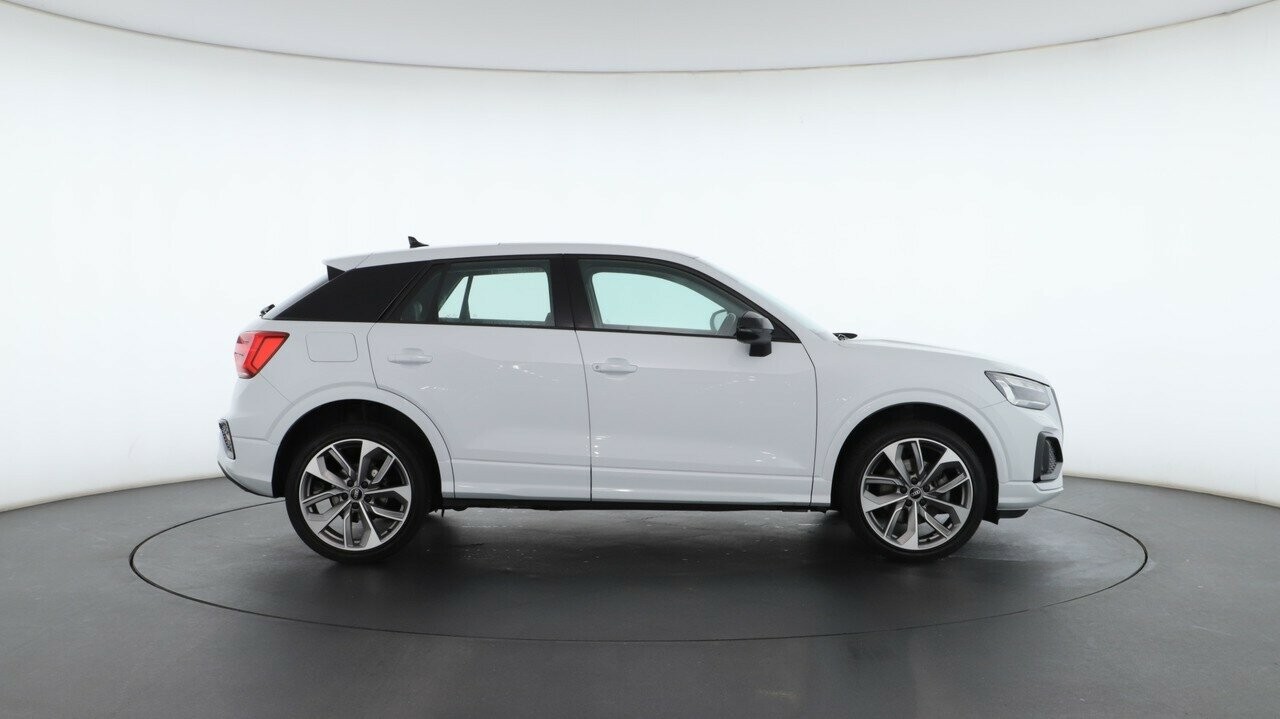 Audi Q2 image 2