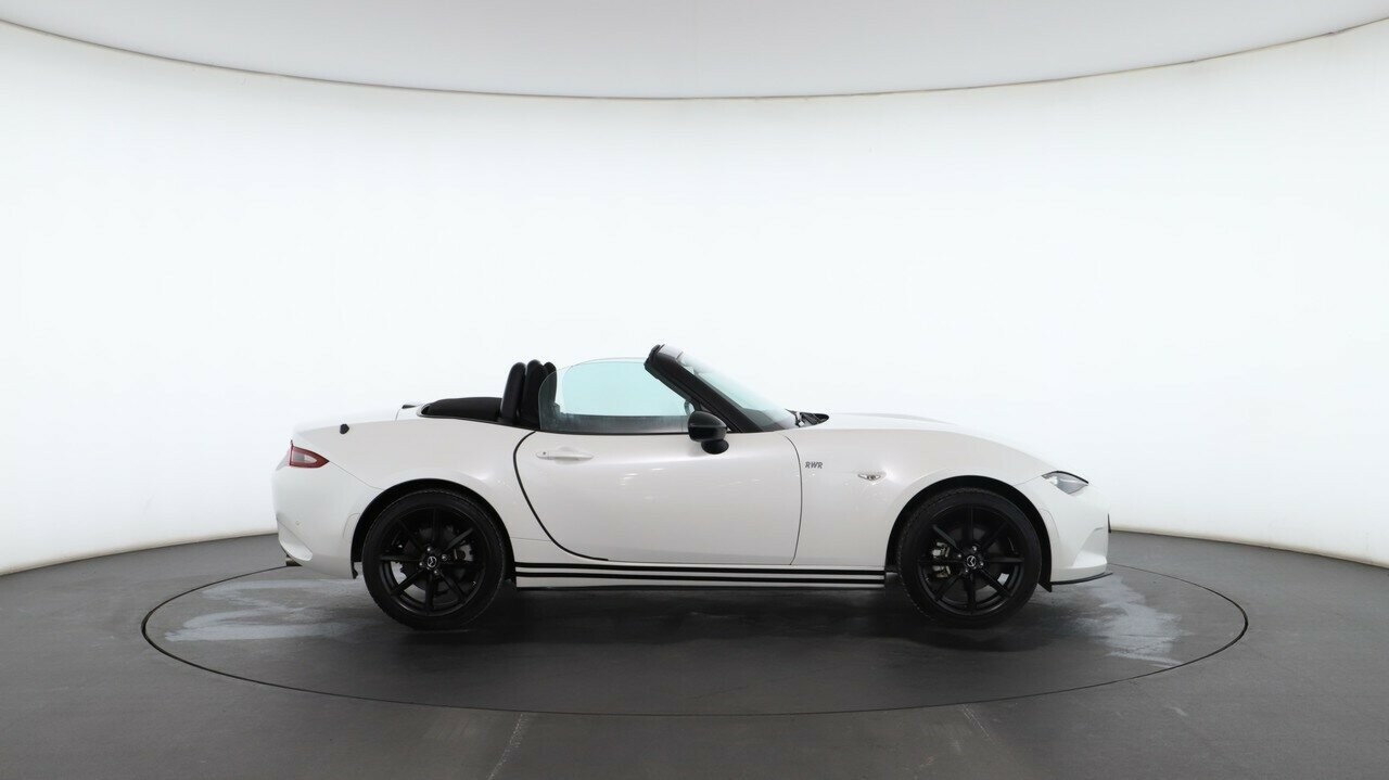 Mazda Mx-5 image 2