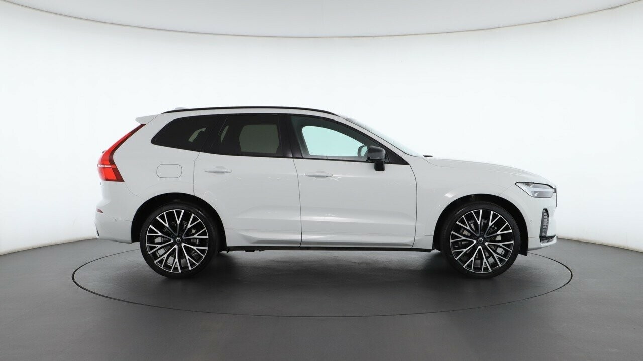 Volvo Xc60 image 2