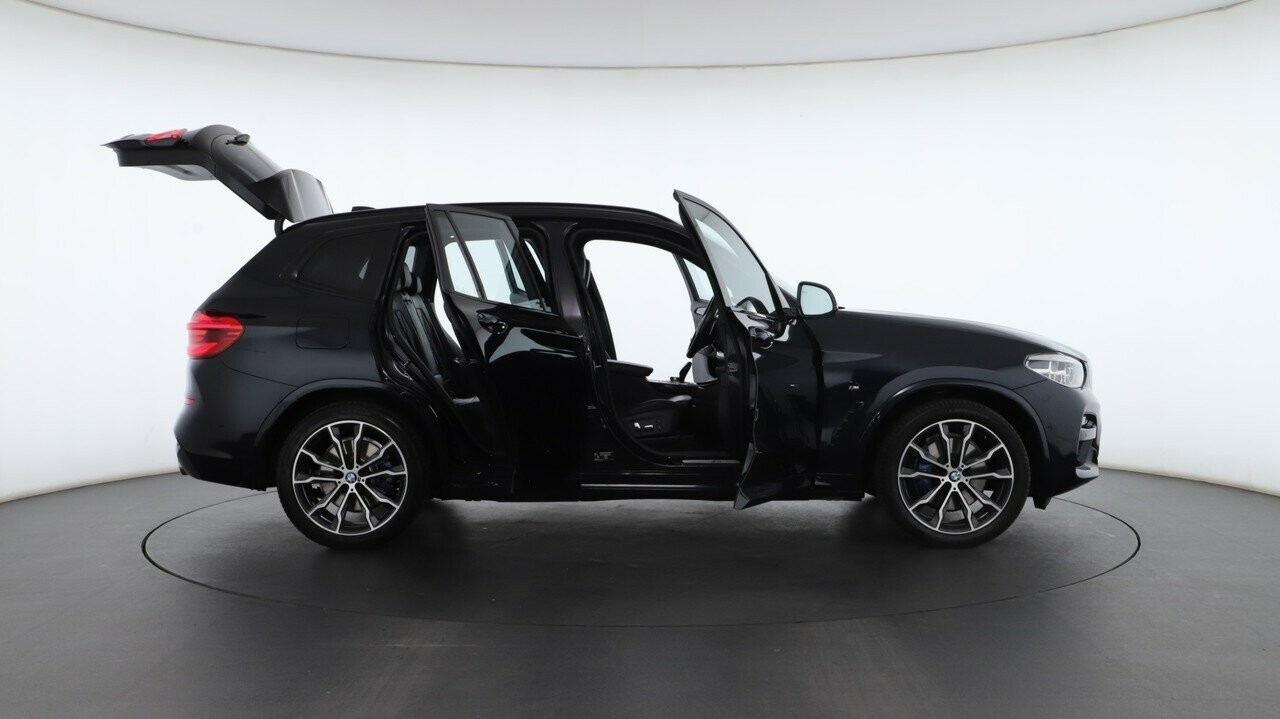 BMW X3 image 2