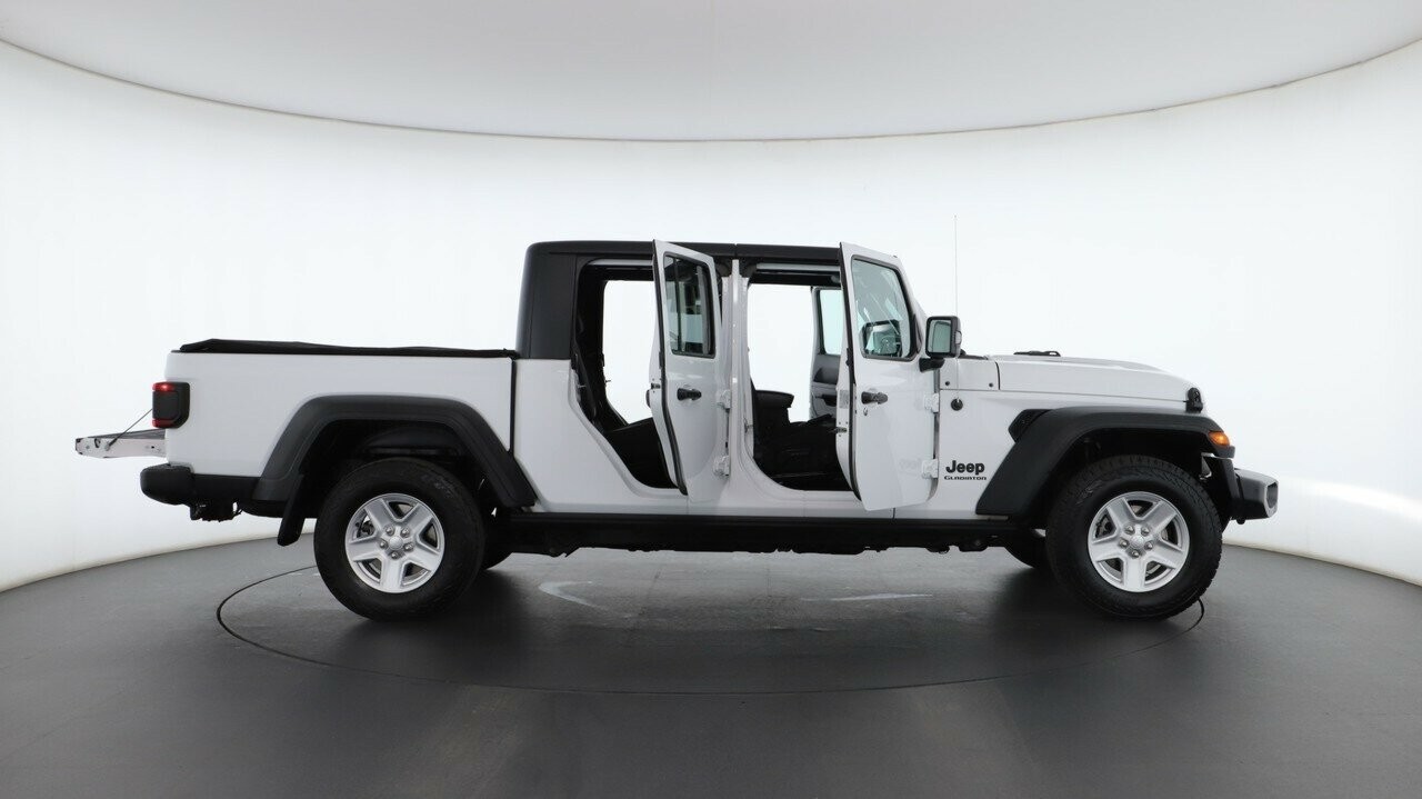 Jeep Gladiator image 2