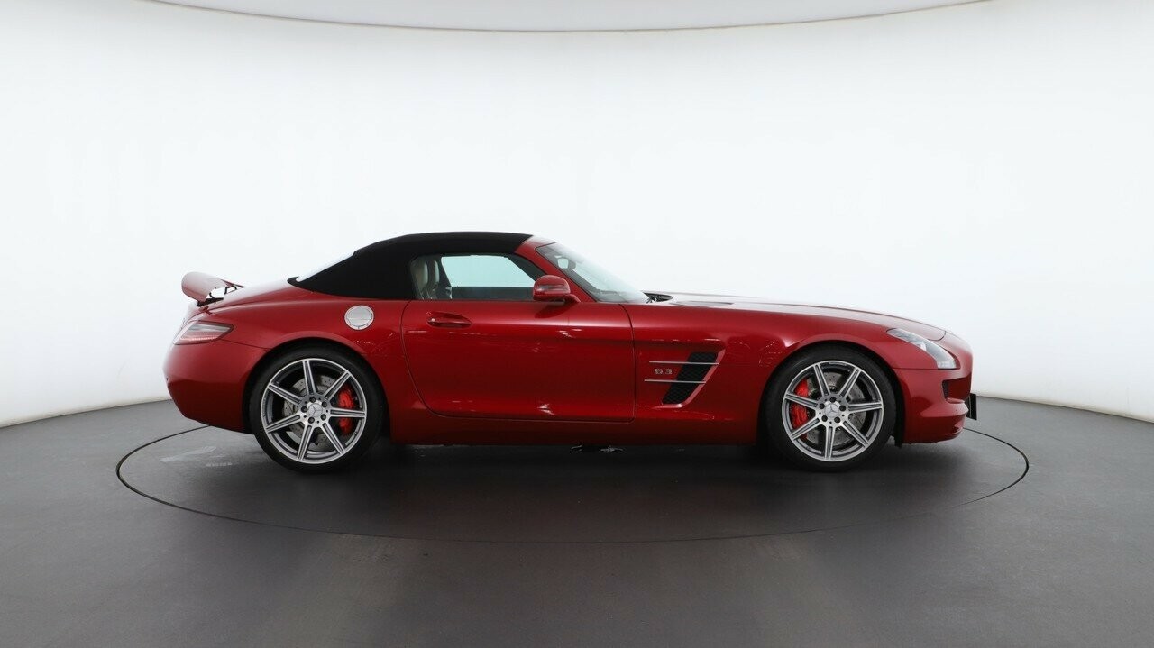 Mercedes Benz Sls-class image 3