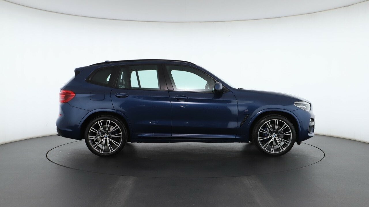 BMW X3 image 2