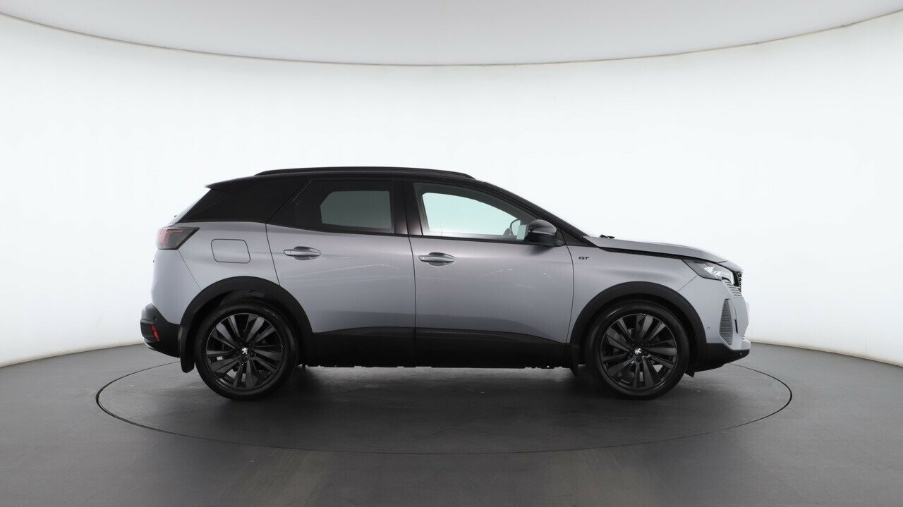 Peugeot 3008 image 2