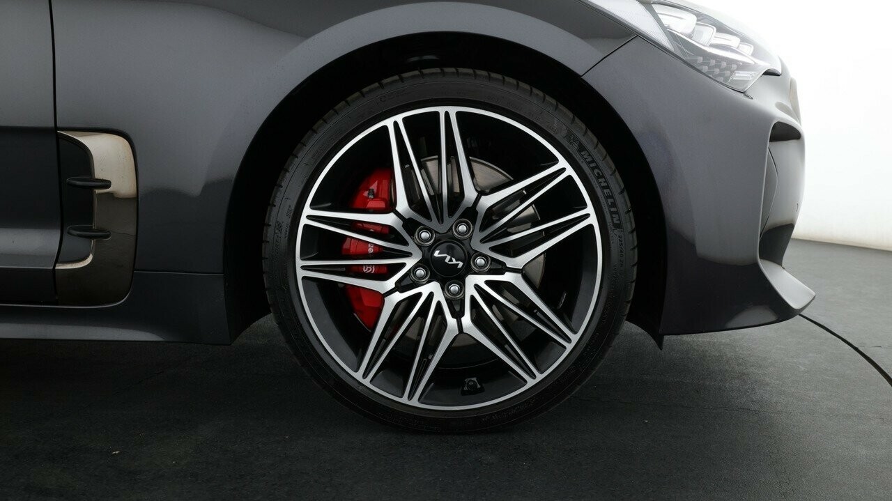 Kia Stinger image 3