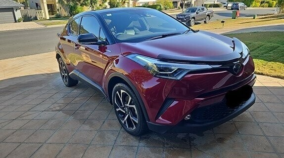 Toyota C-hr image 2