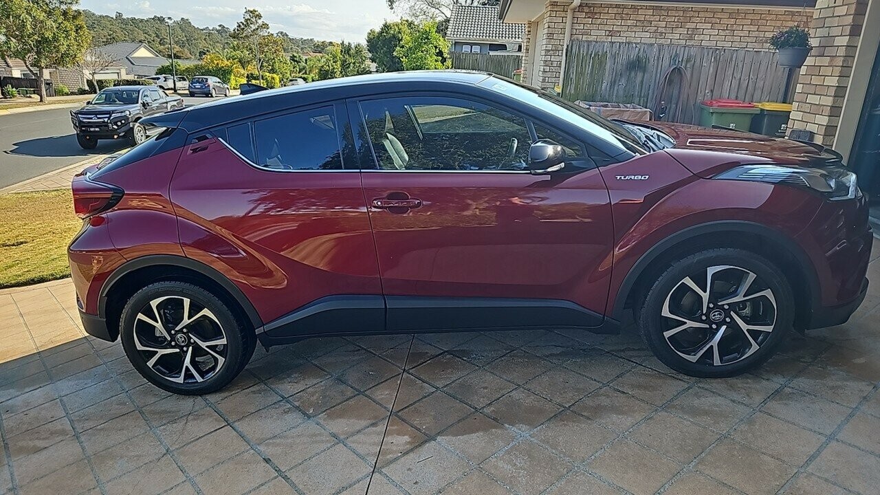 Toyota C-hr image 3