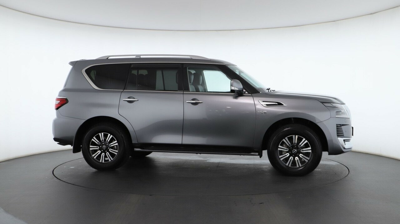 Nissan Patrol image 2