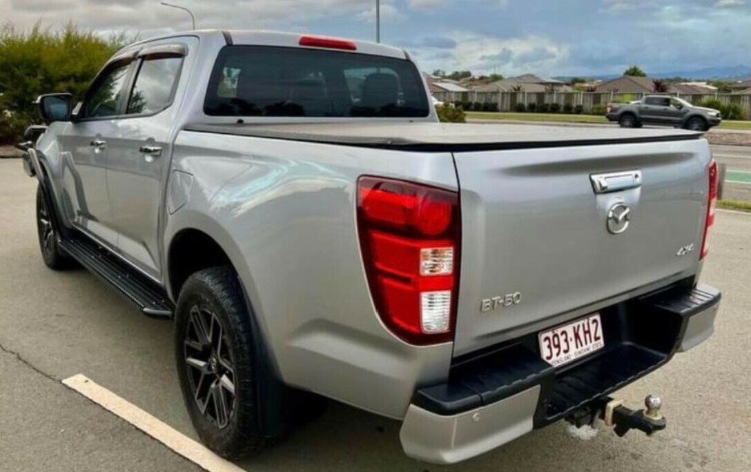 Mazda Bt-50 image 2