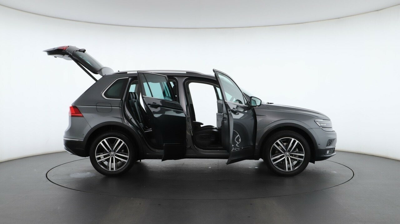 Volkswagen Tiguan image 2