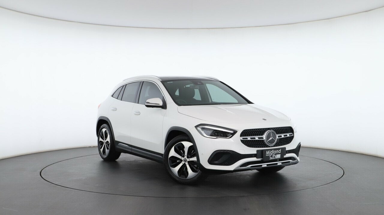 Mercedes Benz Gla-class image 1